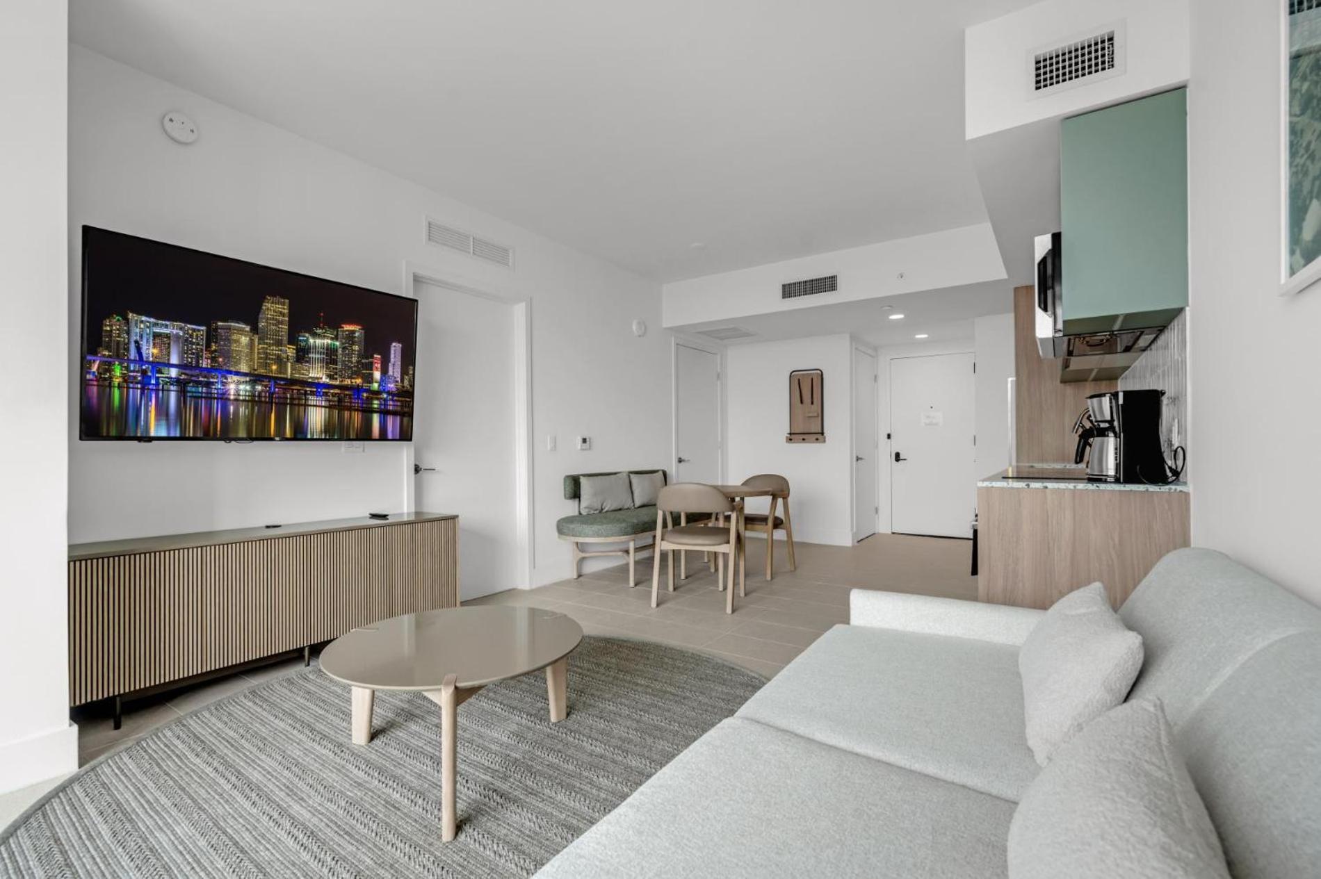 Modern 1Br Apartment With Breathtaking Views Heart Of Downtown Miami Exterior photo